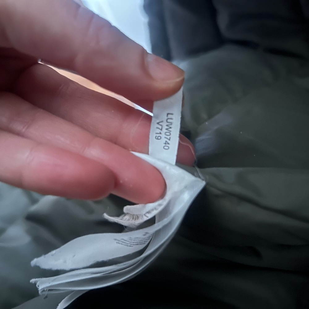 LOLË Marybeth Women’s Olive Parka Jacket - Picture 6 of 16
